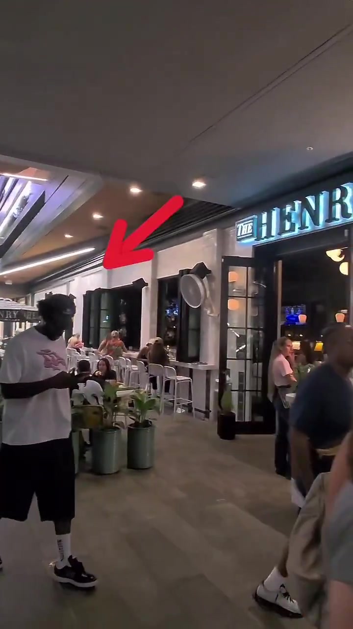 Clippers legend Kawhi Leonard spotted in downtown Miami asked if hes coming to Toronto Kawhi I hope so We gonna win