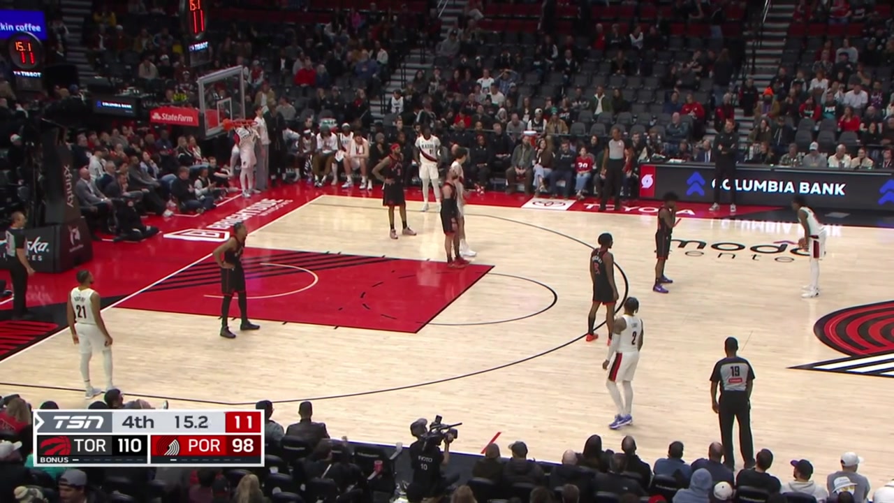 Jock Landale dunks it on Aday Mara and blocks Otega Oweh at the… - NBAclips