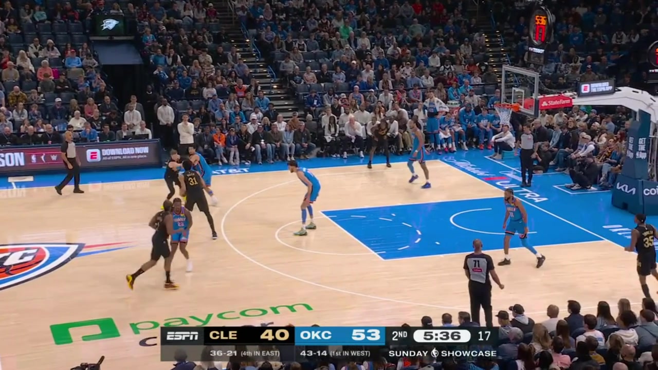 Chet Holmgren with an attempt to go coast to coast