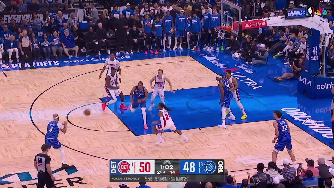 Desmond Bane hits the 3-pointer and the Magic retake the leadJa Morant amp Jaren Jackson Jr watch their former teammate