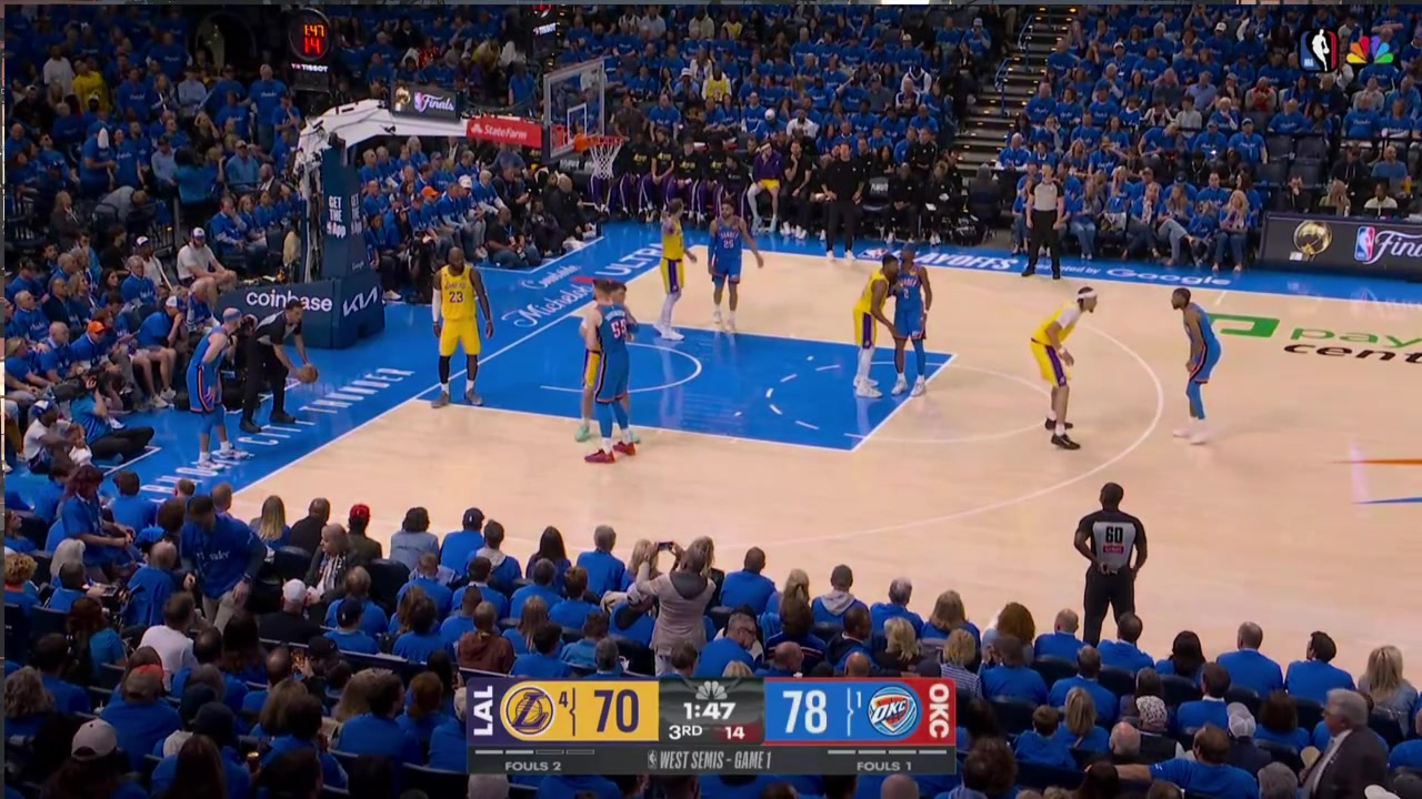 SGA beats the incoming double and finishes with the scoop at the rim