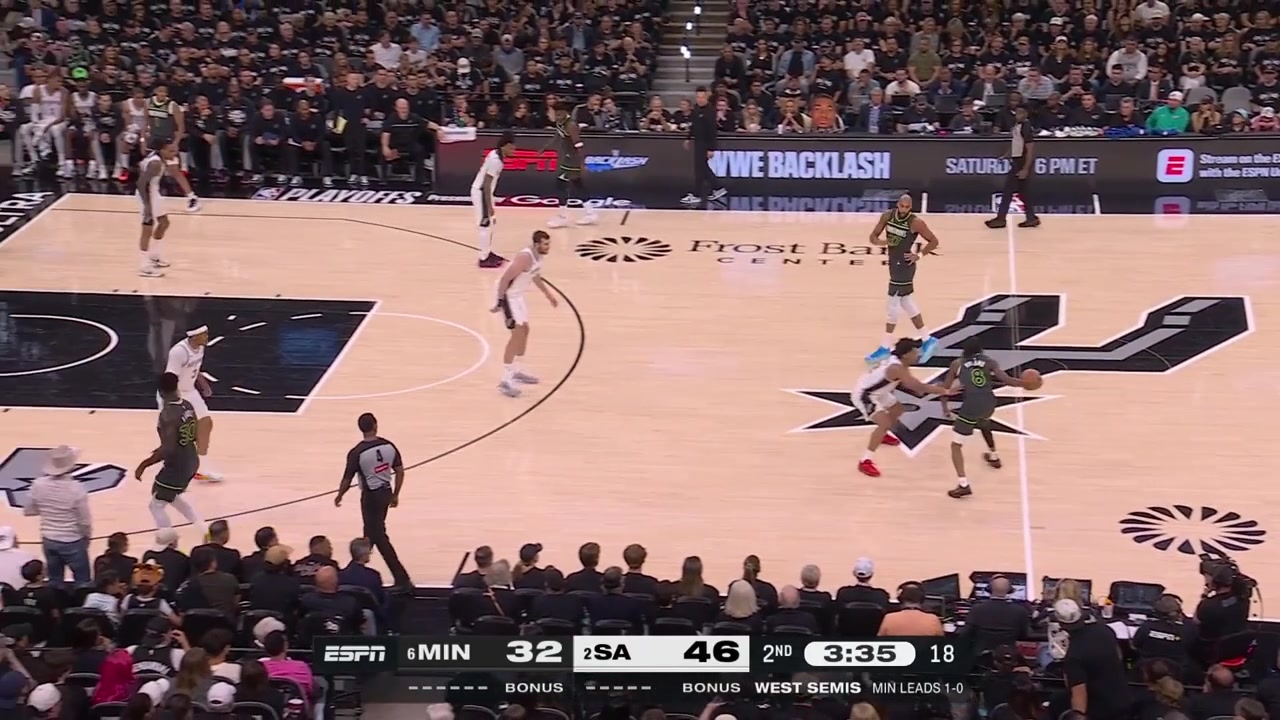 Lowlight Rudy Gobert air balls an alley-oop attempt
