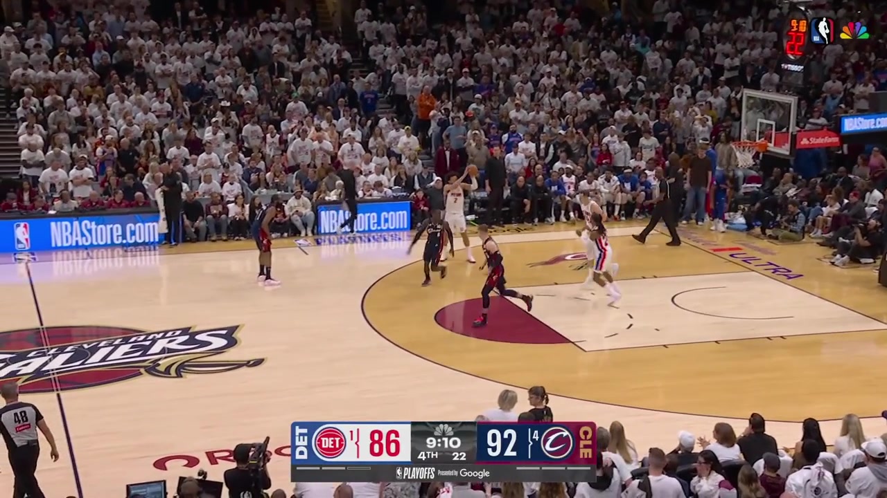 Daniss Jenkins extends his arm and hits the neck area of Dennis Schroder who falls on the floor in pain with replaysNo flagrant upon the official's reviewFoster Unfortunate contact we'll move on from here