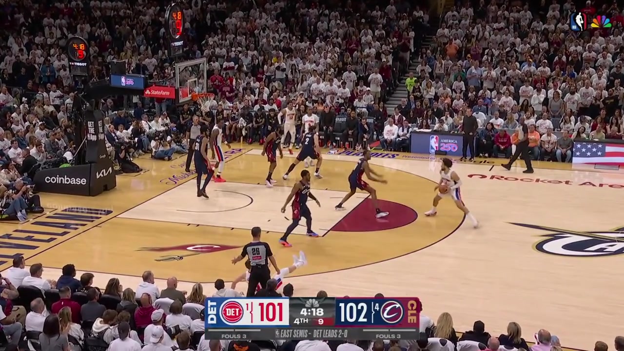 Ausar Thompson horribly airballs the wide open corner 3 and then blocks Donovan Mitchell from behind at the other end with a replay