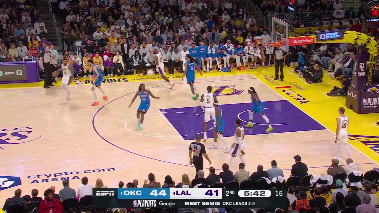 LeBron James slowly and casually hits the step back 3 over Jaylin Williams to tie the game with a replay