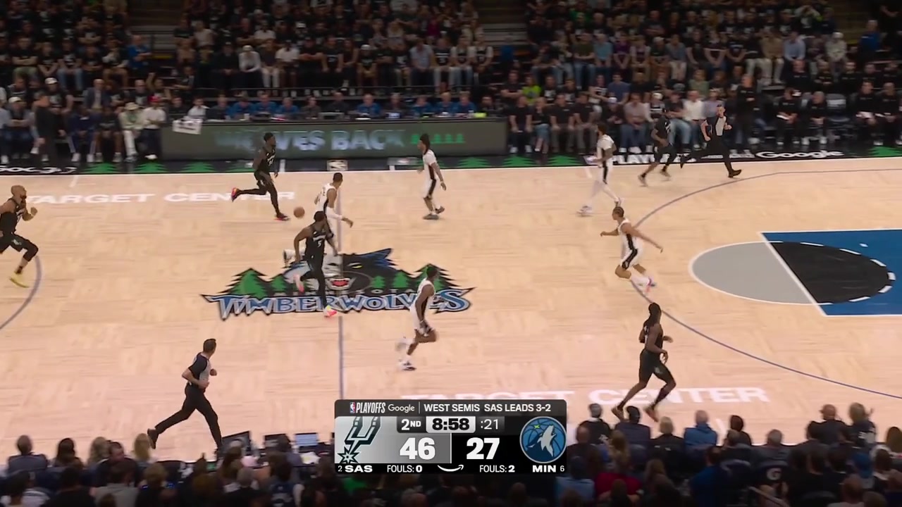 Lowlight Julius Randle thinks it is safe to try to enter Area 51 only to miss horribly