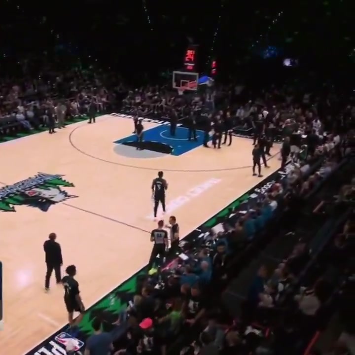 Ant Edwards accepts defeat daps up the Spurs bench with 7 minutes left
