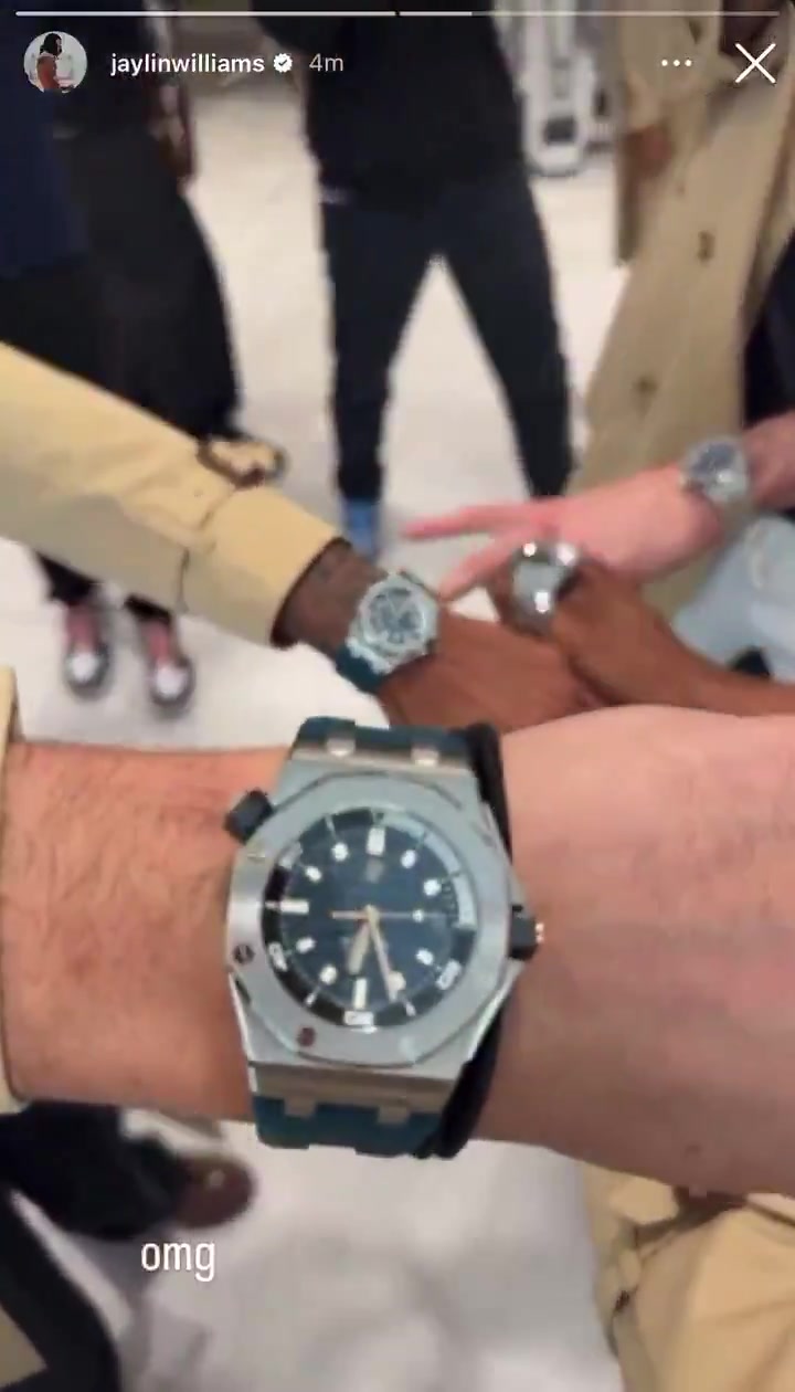 Shai Gilgeous-Alexander got the entire Thunder team Audemars Piguet watches to thank his teammates for helping him win MVP