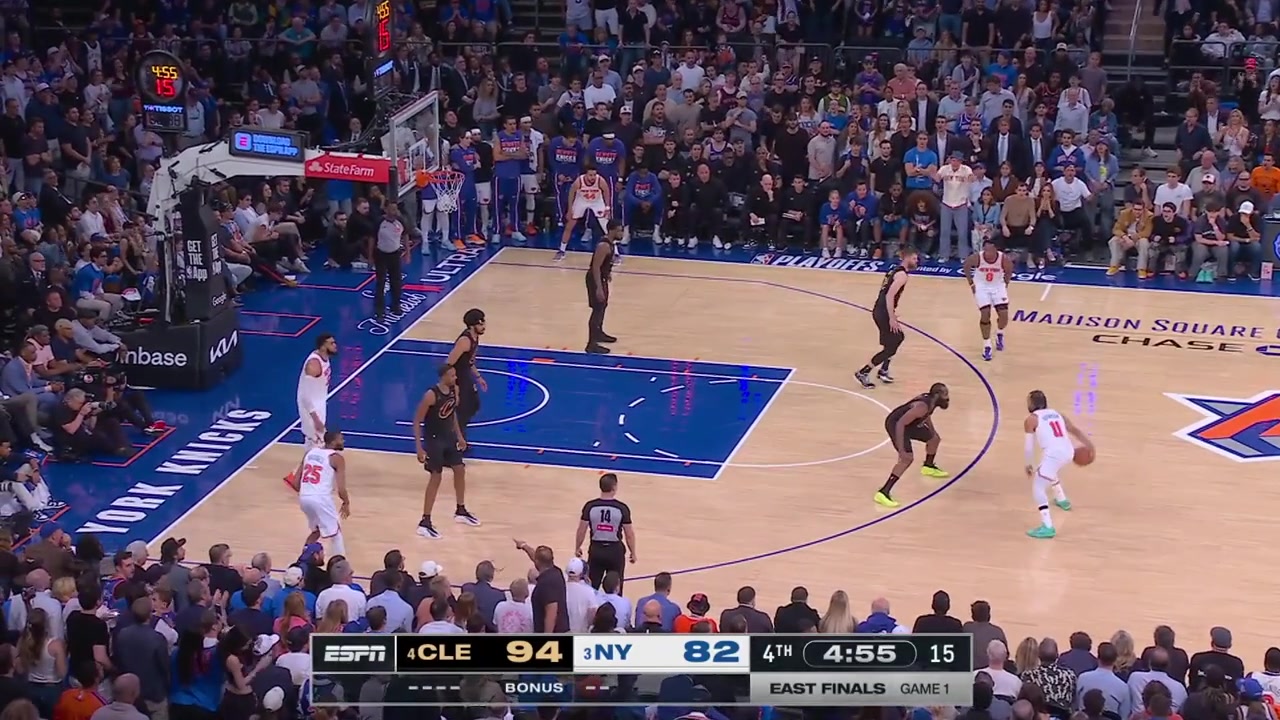 Jalen Brunson with the pullup jumper over James Harden to cut the Cavaliers' lead to just 10A 13-1 run for the Knicks