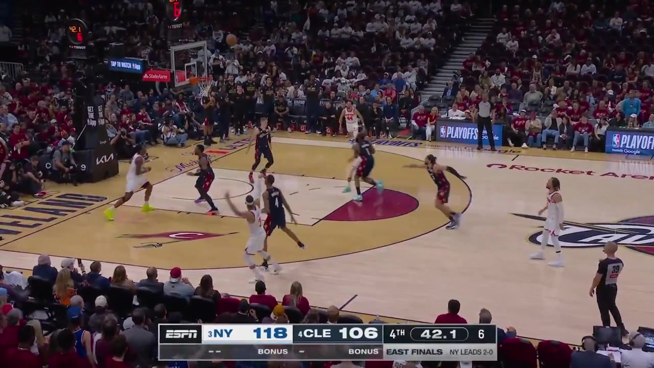 The final moments of Game 3 - Cleveland Cavaliers vs New York Knicks - Eastern Conference Finals - 2026 NBA PlayoffsThe Cavs try to show some fighting spirit before finally giving in as the Cavs' players head to the bench before the game endsWith Jalen Brunson's postgame interview