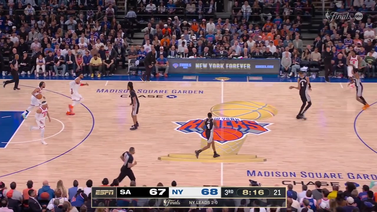 Jalen Brunson scores the And-1 circus shot and then stares at his shooting hand with replays