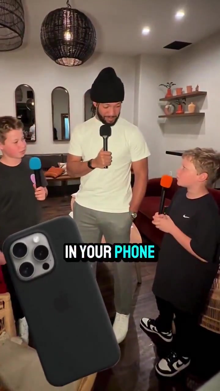 Jalen Brunson jokingly I'm not a fan of Luka He's actually he's one one of the worst teammates I've ever had Kid Reporter That's crazy He doesn't play defense Jalen Brunson Oh wow He plays a little defense He tries