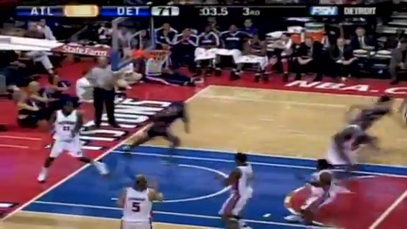 Maurice Evans intercepts the inbound pass by Cheikh Samb and finishes with a monster reverse poster dunk on him at the Palace in a pre-season game 102308