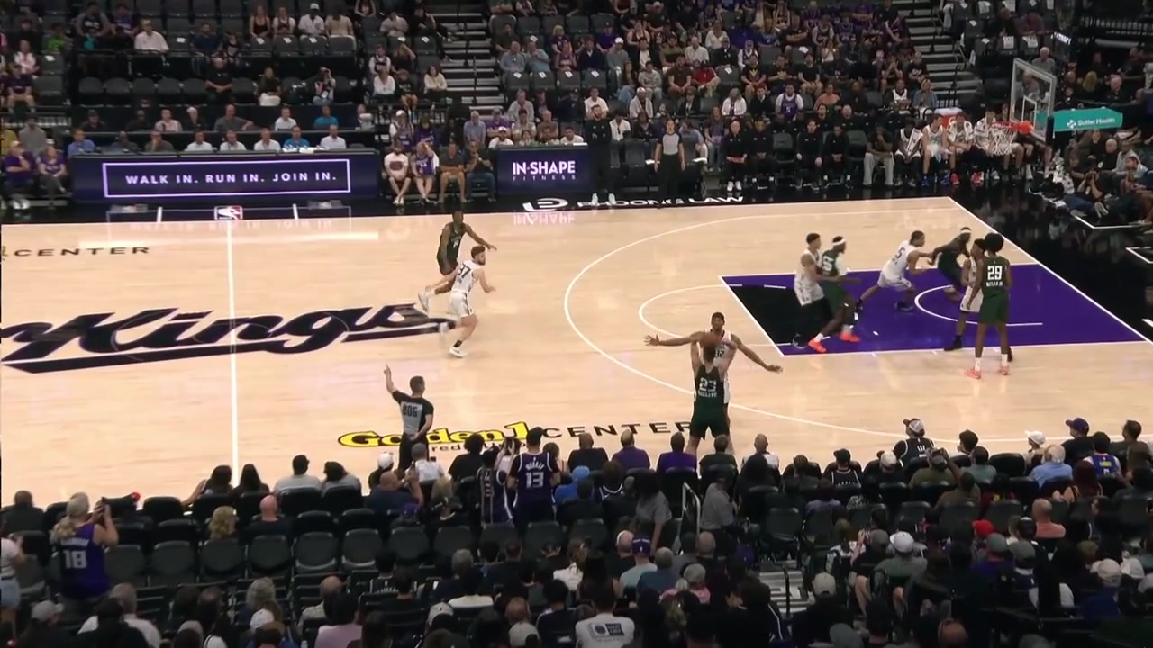 'Light the beam' chants in Sacramento in a Summer League game