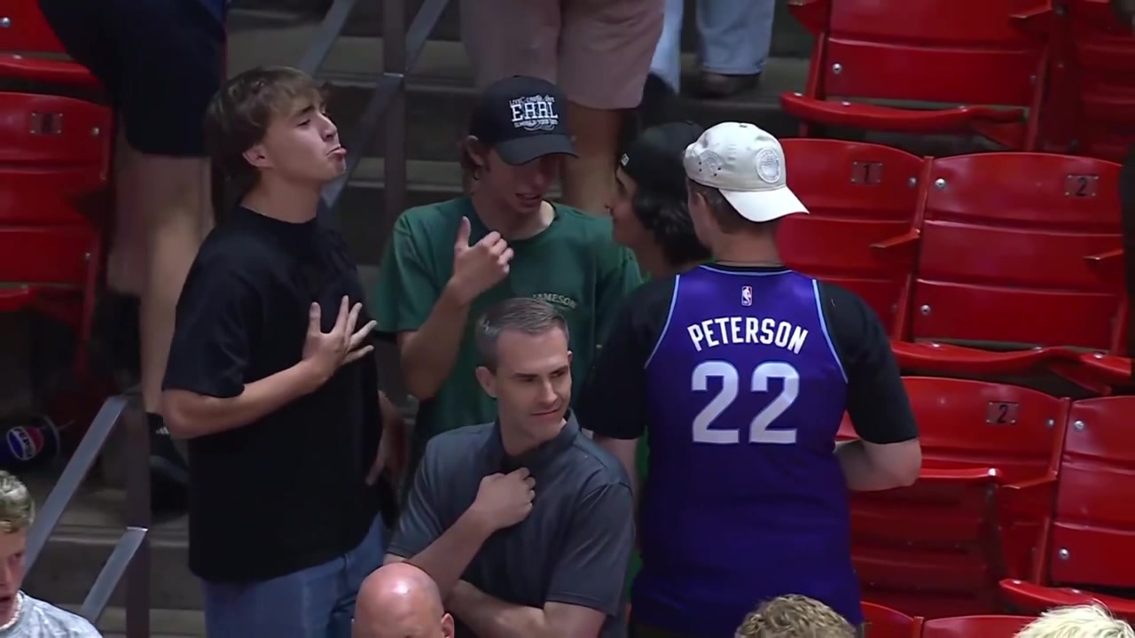 Darryn Peterson full postgame on the court after the 109-100 win over the Memphis Grizzlies in the Salt Lake City Summer LeagueHe goes to sign for fans right after