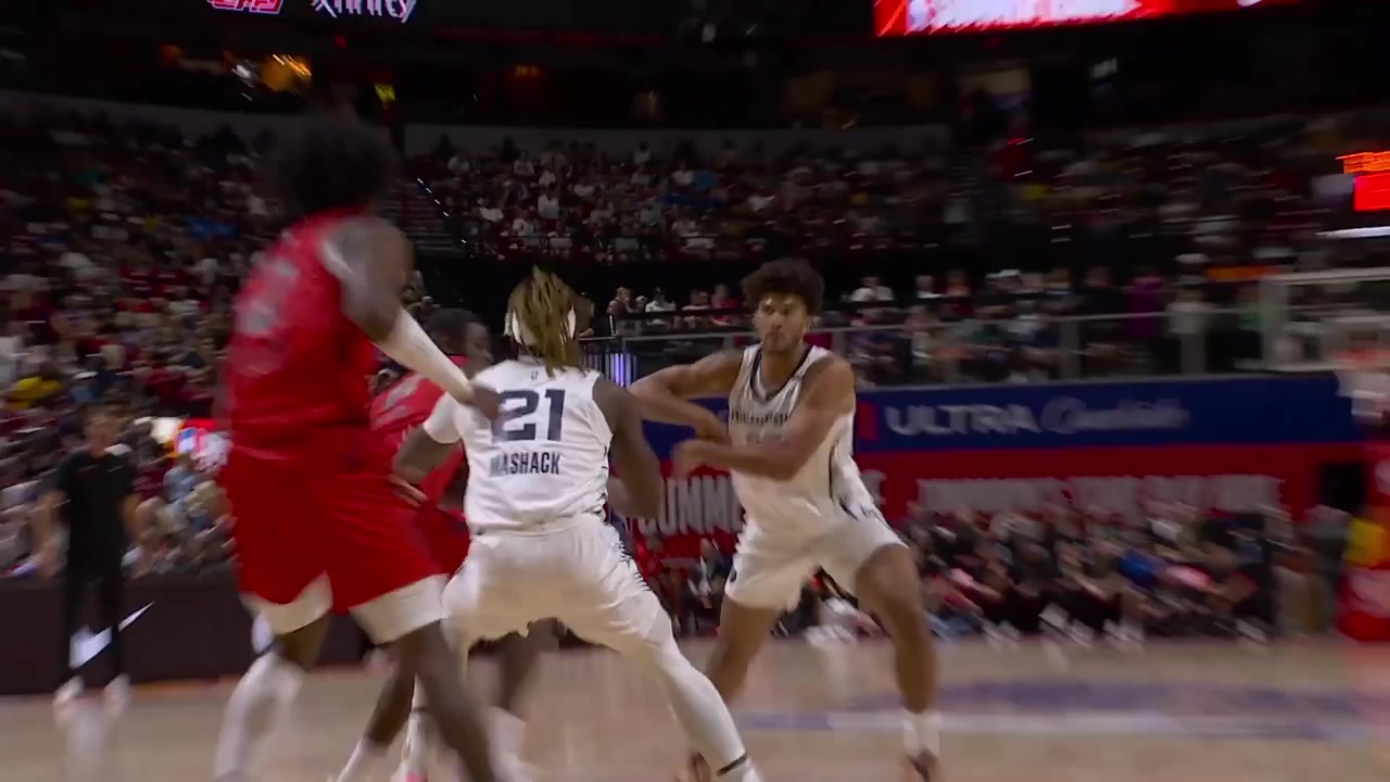 Replays of Cameron Boozer Caleb Wilson highlights from the game so far and Boozer hits the fadeaway over Wilson off the timeout with a replay