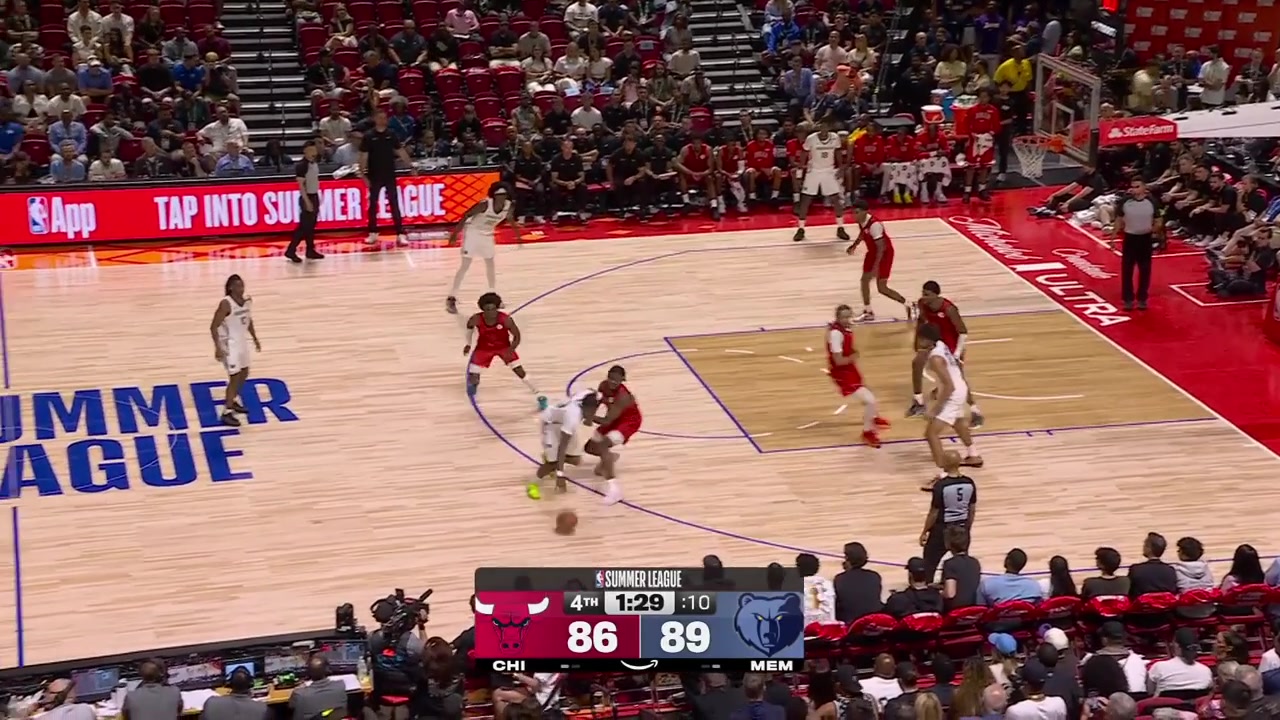 Javon Small with the clutch floater and Cedric Coward with the clutch jumper
