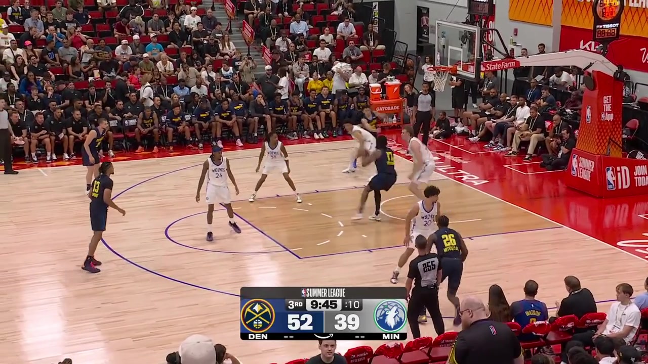 Rocco Zikarsky with the block Erik Stevenson with the long 2 in the defender's face Zyon Pullin hits a triple Stevenson answers with a 3 of his own and Pullin answers with another 3Zikarsky destroys the dunk attempt by Bryce Hopkins with replays