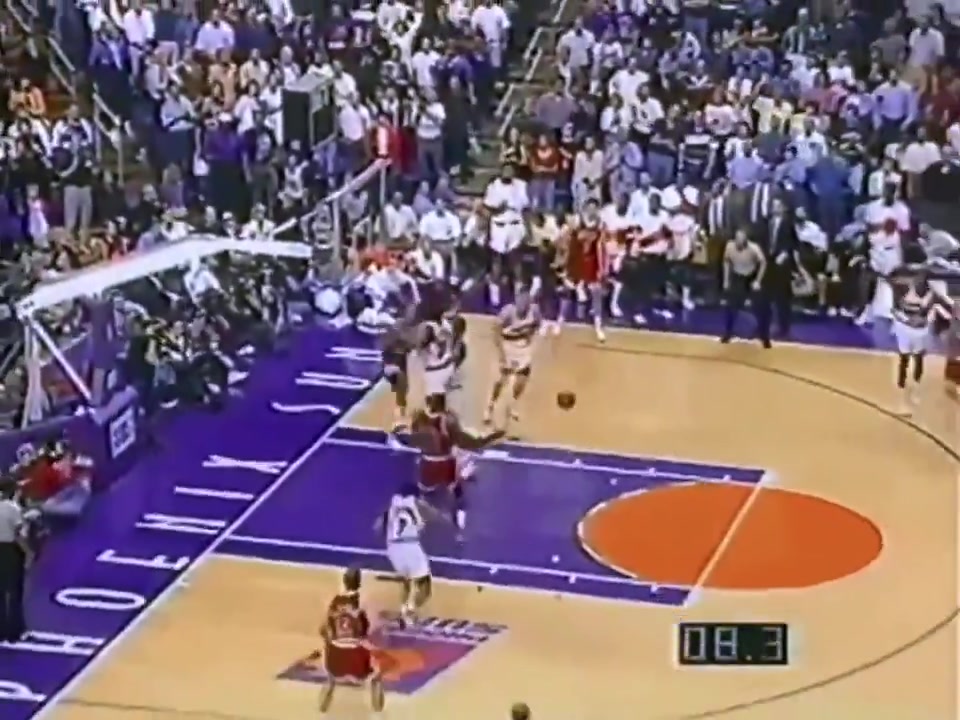 Kevin Johnson clotheslines tackle's Steve Kerr in 1994 No ejection No suspension