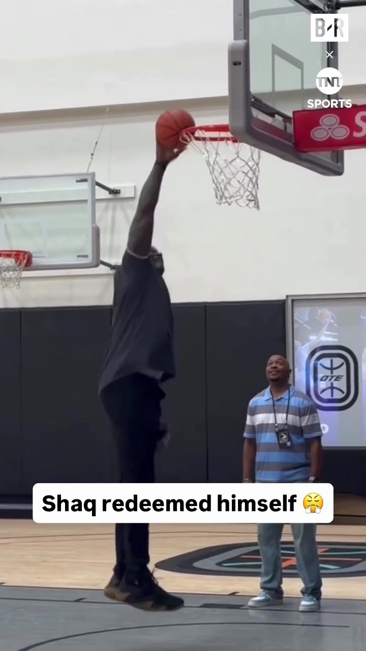 Shaq redeeming himself after getting stuffed by the rim