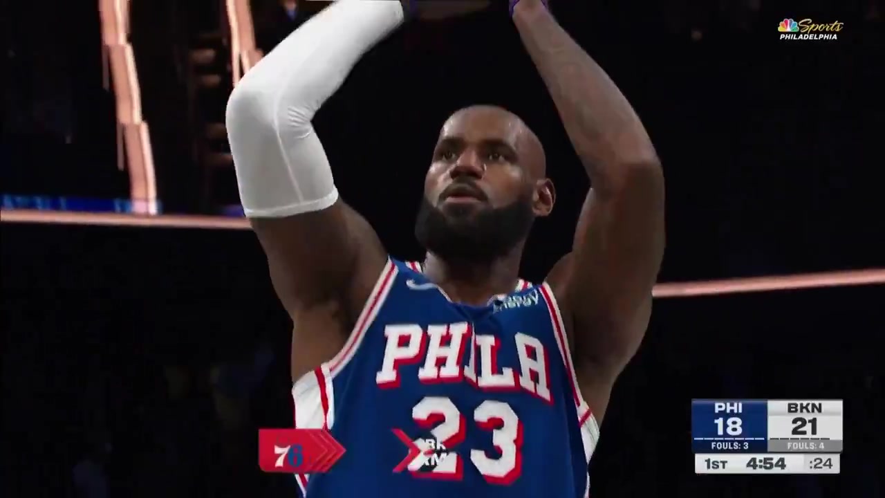 LeBron James knocks down his first points as a 76er