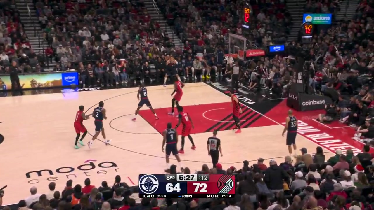Brook Lopez hits his ninth three-pointer of the game Hes passed his career-high in made three-pointers and has 31 points
