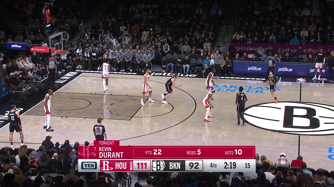 Danny Wolf with the dime to Drake Powell for the And-1 dunk with replays
