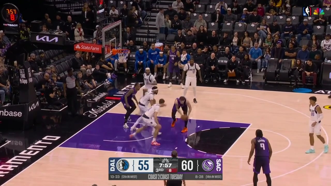 Injury Cooper Flagg is in a lot of pain of he banged knees with Precious Achiuwa with replays He tries to walk it off as he hobbles to the Mavericks bench