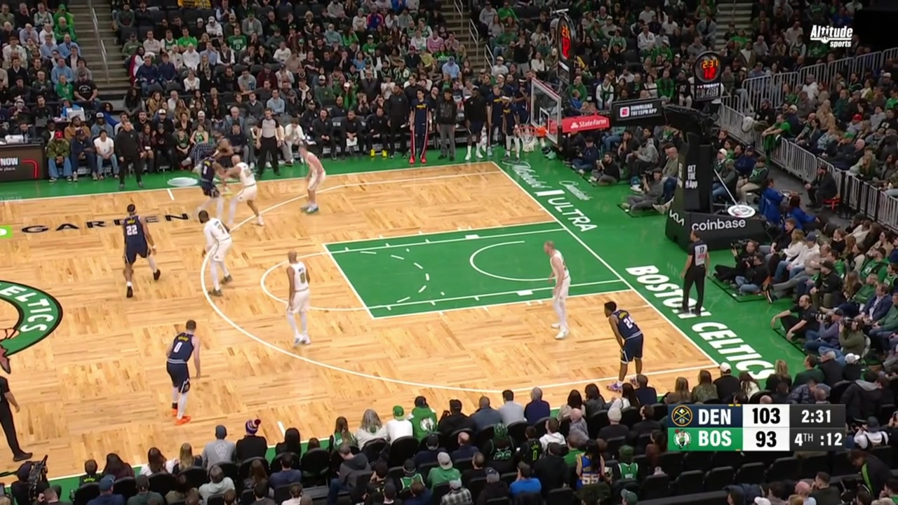 Jamal Murray finds Peyton Watson for the corner 3 to give him a new career-high 17 assists and Watson a new career-high 6 threes in a single game