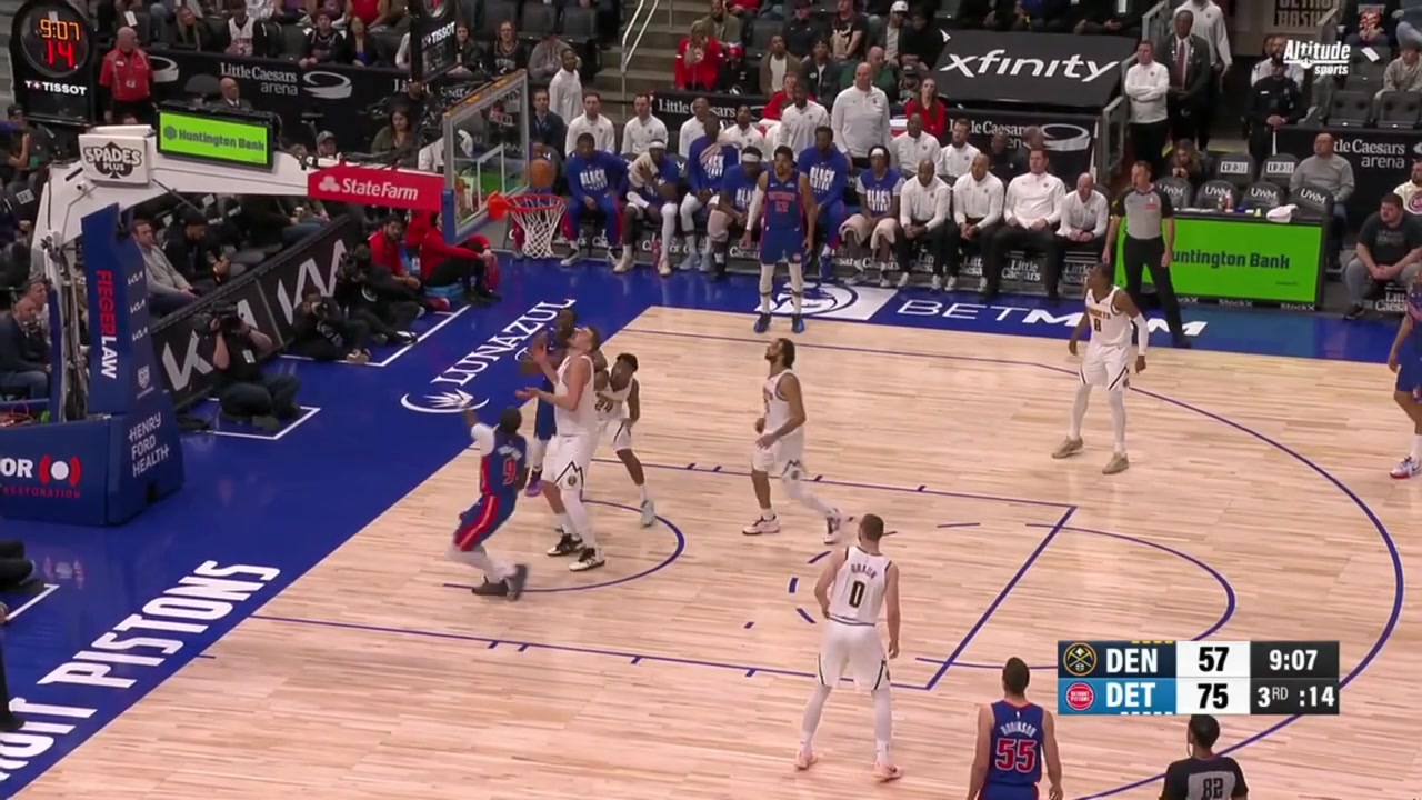 Peyton Watson soars to finish the lob from Jamal Murray on the fast break