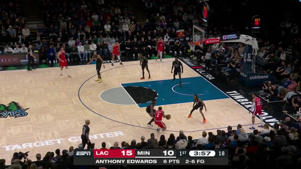 Kawhi Leonard takes on Anthony Edwards backs him down and finishes with his left-handed