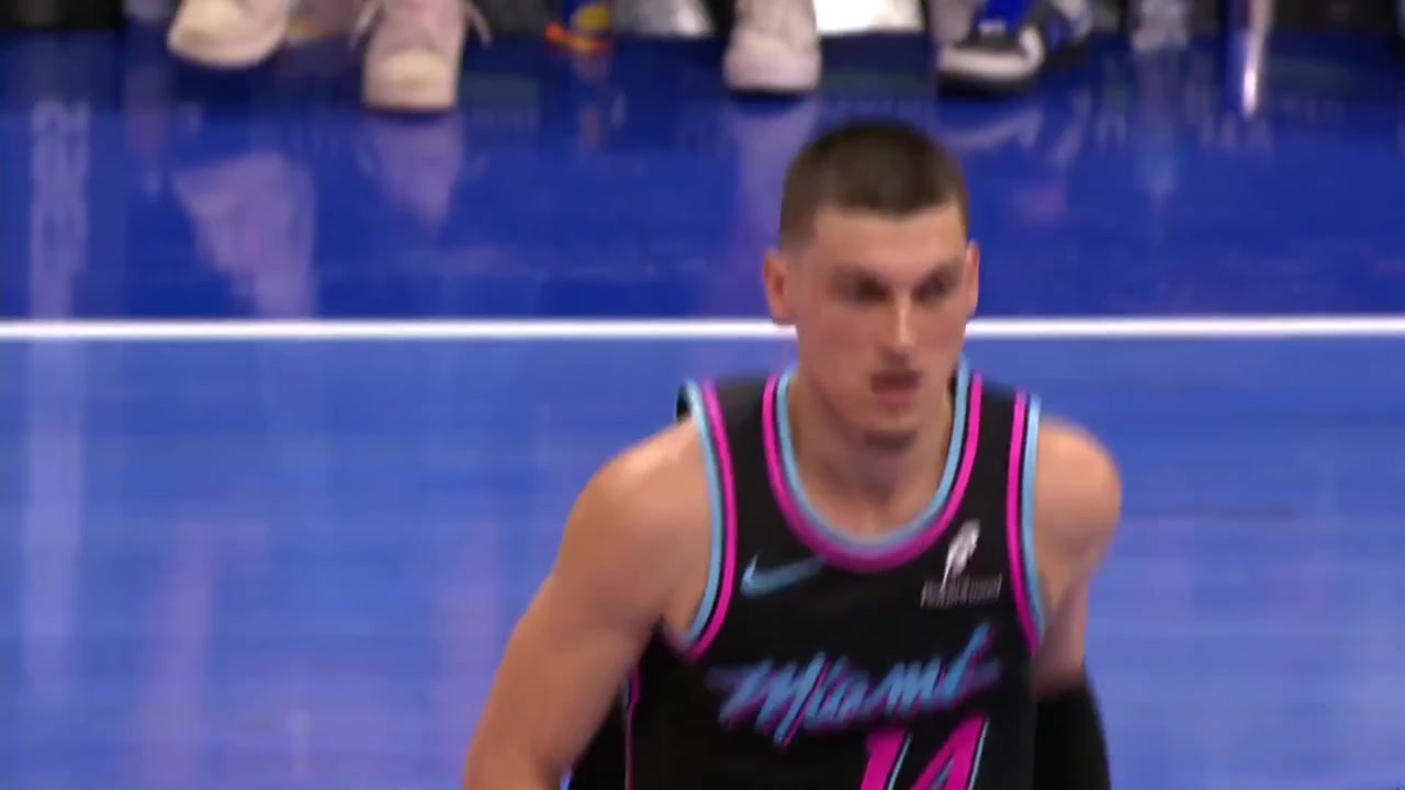 Herro hits the 3 and then the steal on the next play Bam cleans up the fast break with the slam