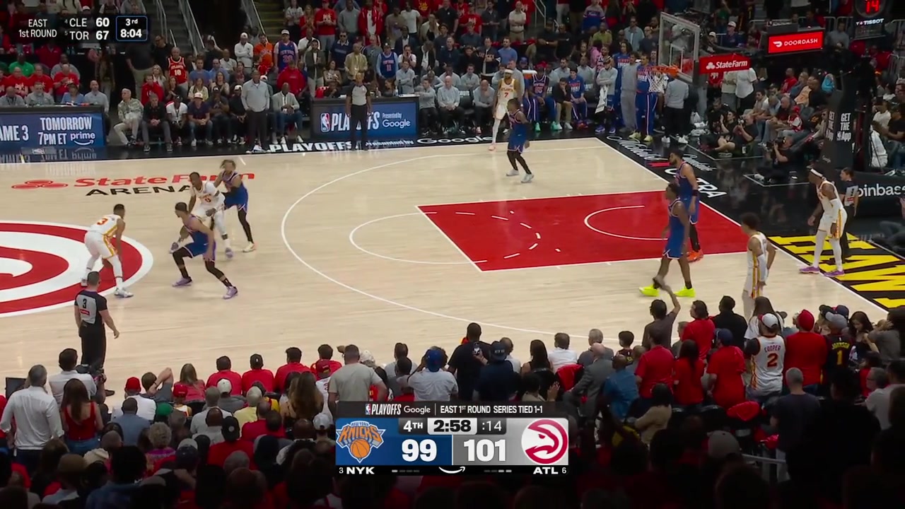 CJ McCollum hits the clutch step back jumper over Josh Hart