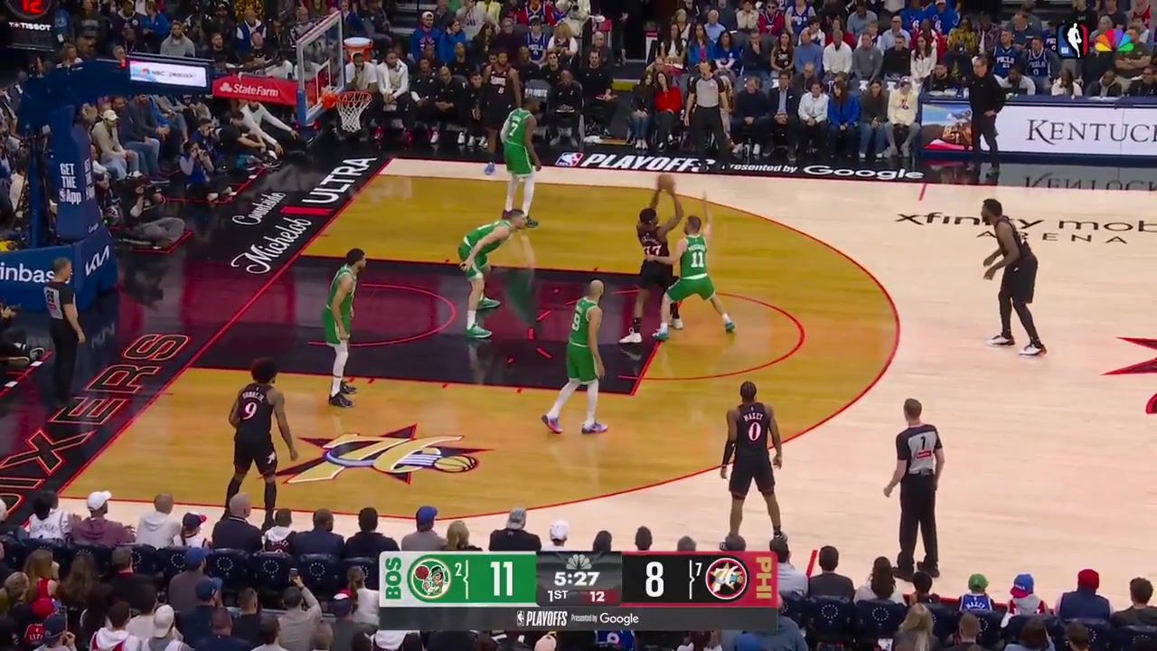 V J Edgecombe with the fake pass amp then hits the jumper