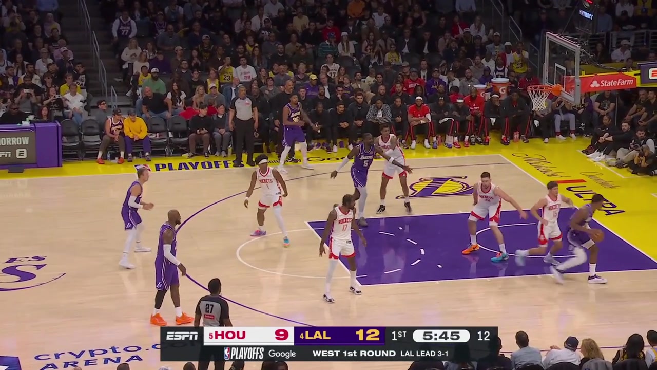 Jabari Smith Jr pushes Deandre Ayton away which helps Ayton to go around Alperen Sengun not boxing out for the easy putback lay-in with a replayIt seems Ime Udoka has some words for both