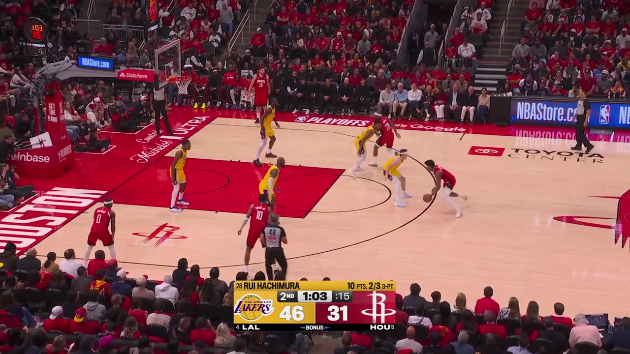 Marcus Smart blocks Amen Thompson from behind and LeBron James hits the step back 3 to give him 18 points in the 1st half with replays