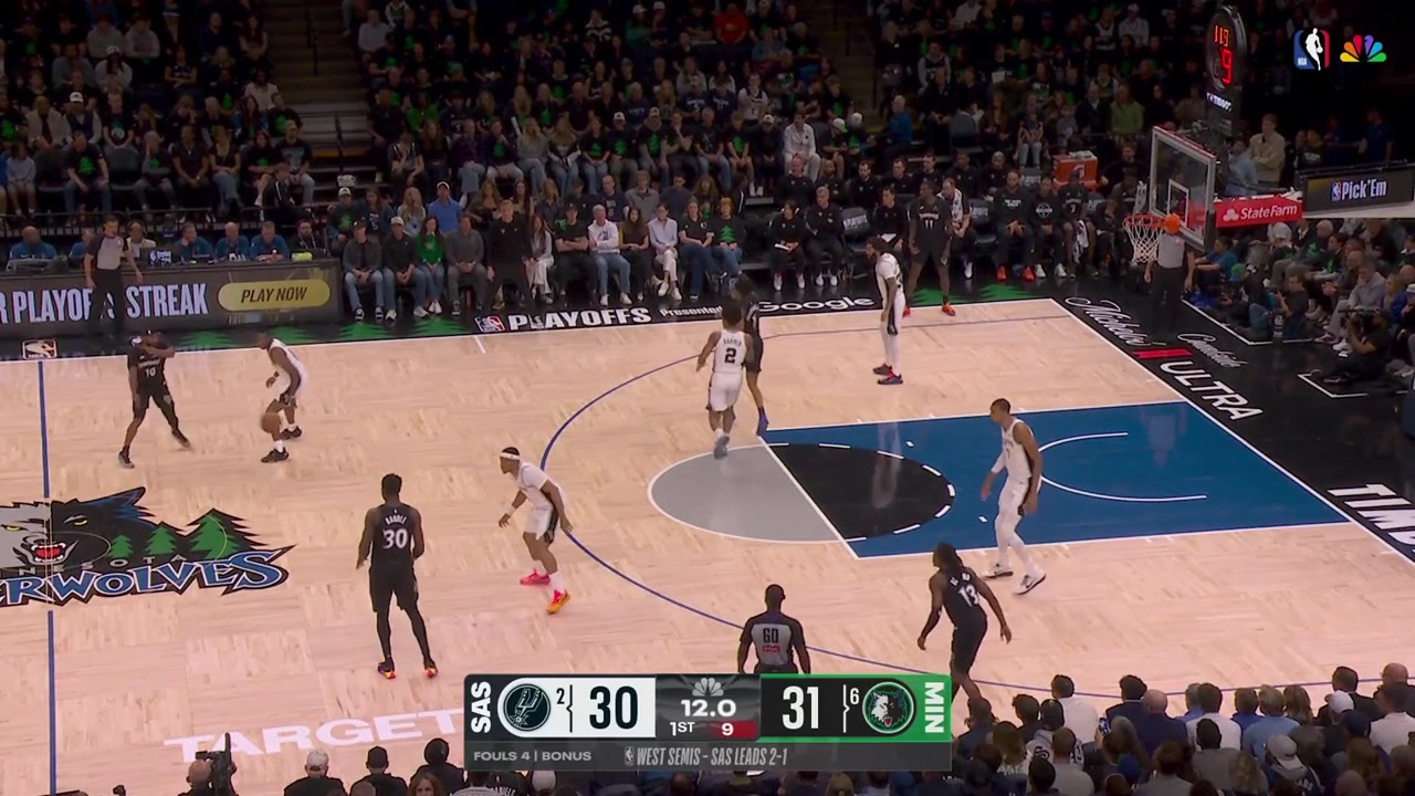 Mike Conley hits his 2nd triple of the game