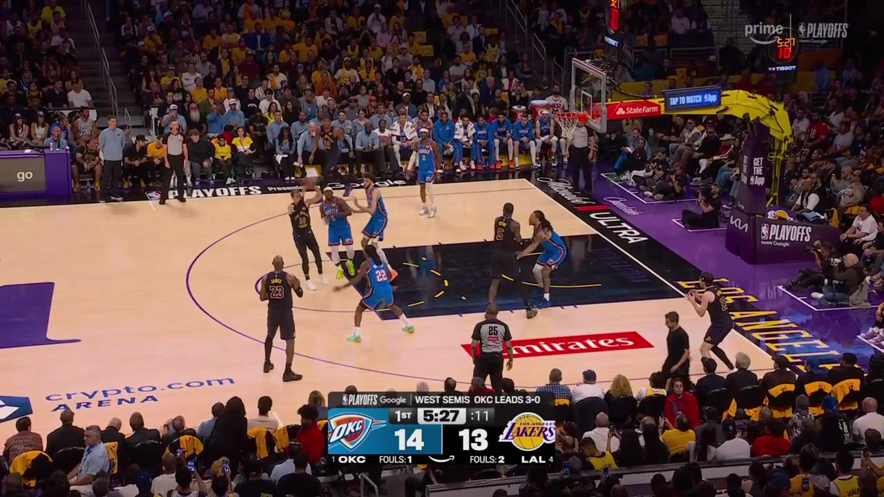 Austin Reaves with the shifty handle and finish at the rim over Jaylin Williams
