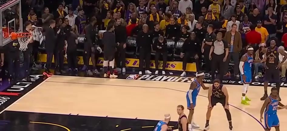 Luka looking upset on the bench over Rui not being in for the last possession