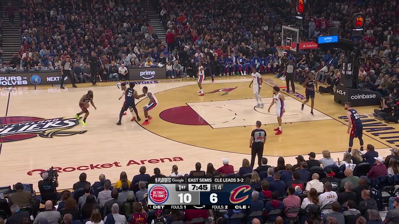 James Harden splashes the step back 3 over Jalen Duren