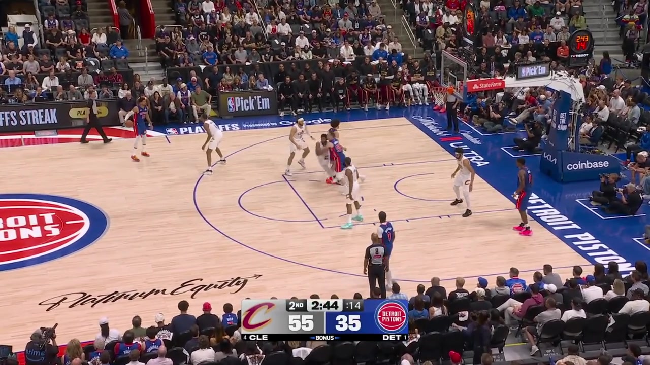 Cade Cunningham spins and scores and shortly after finds Duncan Robinson for the 3-pointer cutting the Cavs' lead to 15