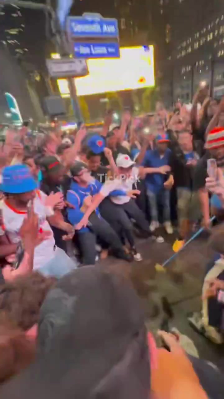 Knicks fans sweeping the streets after the Knicks sweep Cavs