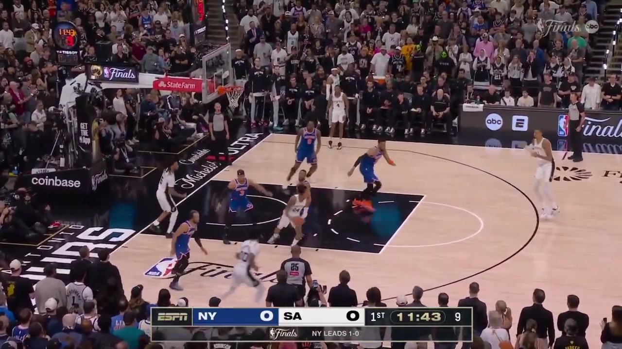Stephon Castle full highlights vs New York Knicks 105-104 L - Game 2 - 2026 NBA Playoffs14 Points on 514 FG 357 24 from 3 24 FT 4 Rebounds 4 Assists 4 TOV 1 Steal 4 PF and a - of -6 in 2743 minutes played