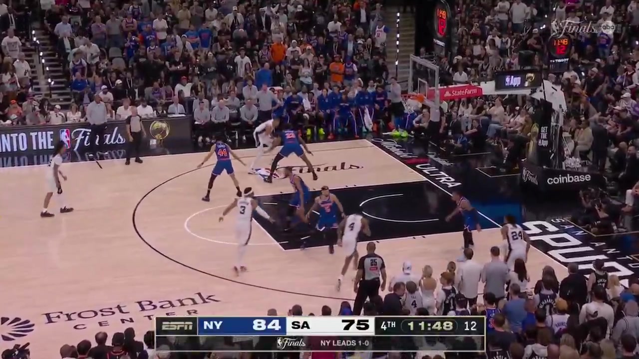 All the possessions in the 4th quarter - San Antonio Spurs vs New York Knicks - Game 2 - 2026 NBA Finals - 6526The Spurs make a remarkable comeback to take the lead after a 14-0 run but Wembanyama with a crucial turnover and missed potential game-winner and the Knicks win