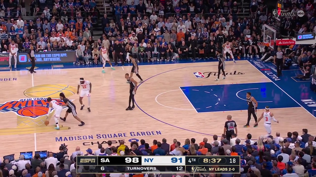 Jalen Brunson misses the easy layup but Mitchell Robinson battles Victor Wembanyama for the rebound and tips it in for the Knicks' first points of the 4th quarter