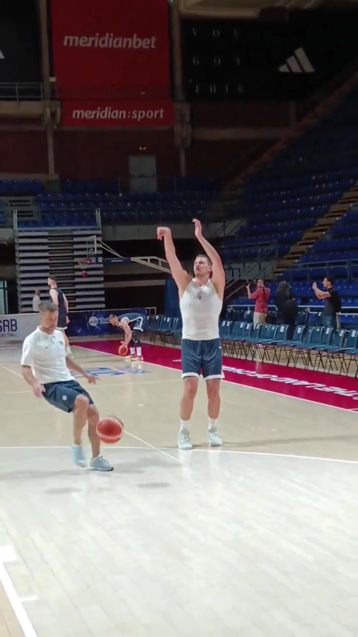 Nikola Jokic at Serbia practice shootaround