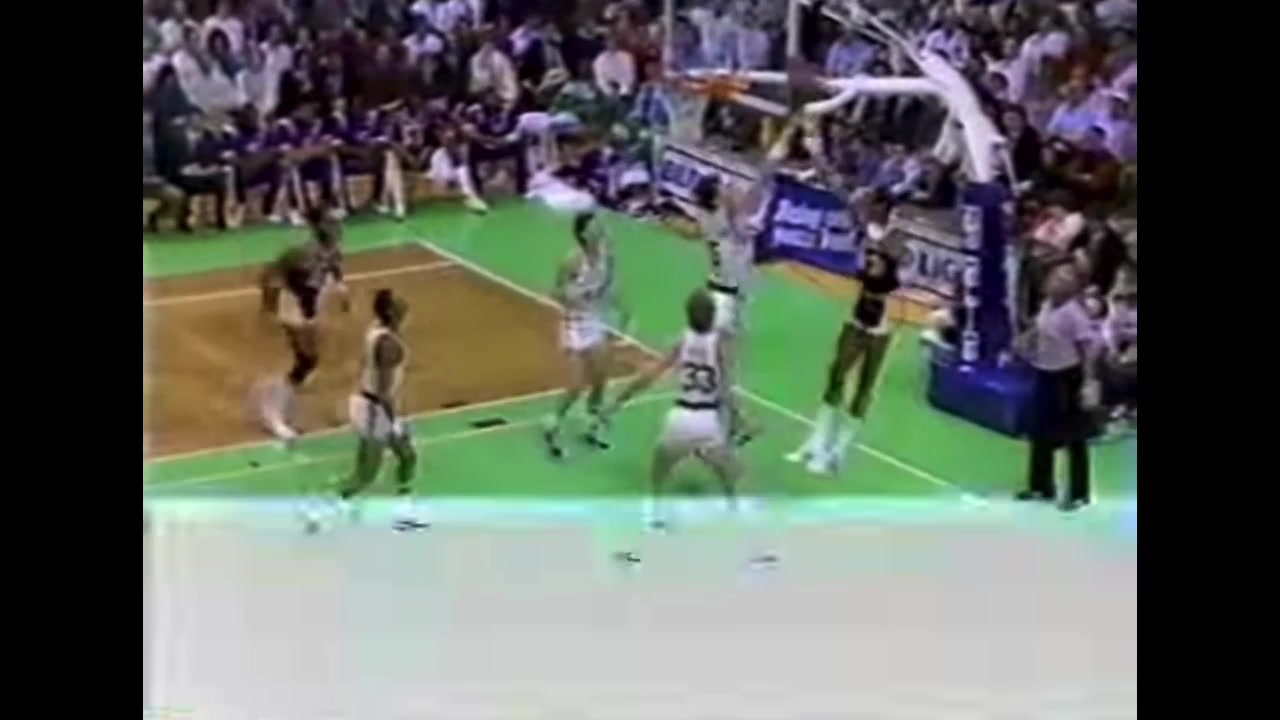 Bill Walton hosts a block party in Boston getting 7 blocks against the Lakers in the first regular season showdown between Boston and LA Jan 1986
