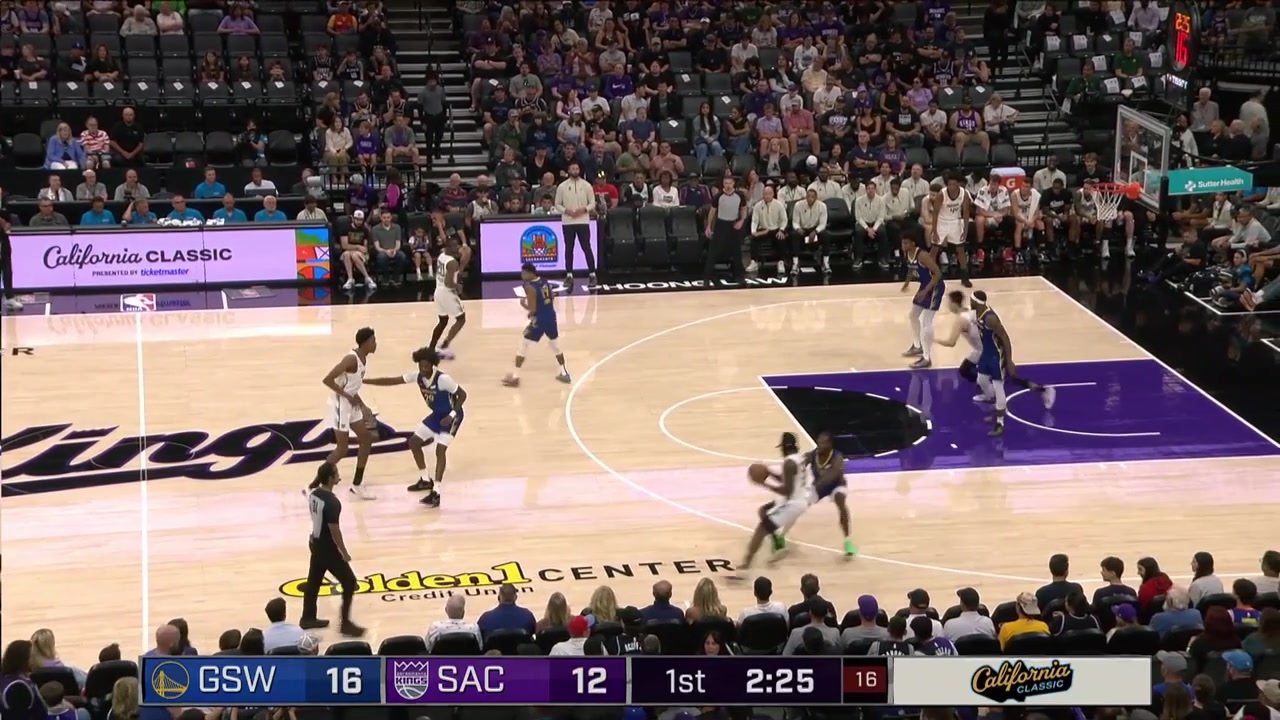 Haowen Guo with a sick no look dime to Adam Flagler for the easy two goaltending drives gets fouled misses a free throw Shortly after he gives a no look behind the head dime to Jamarion Sharp for the easy 2 with a replay