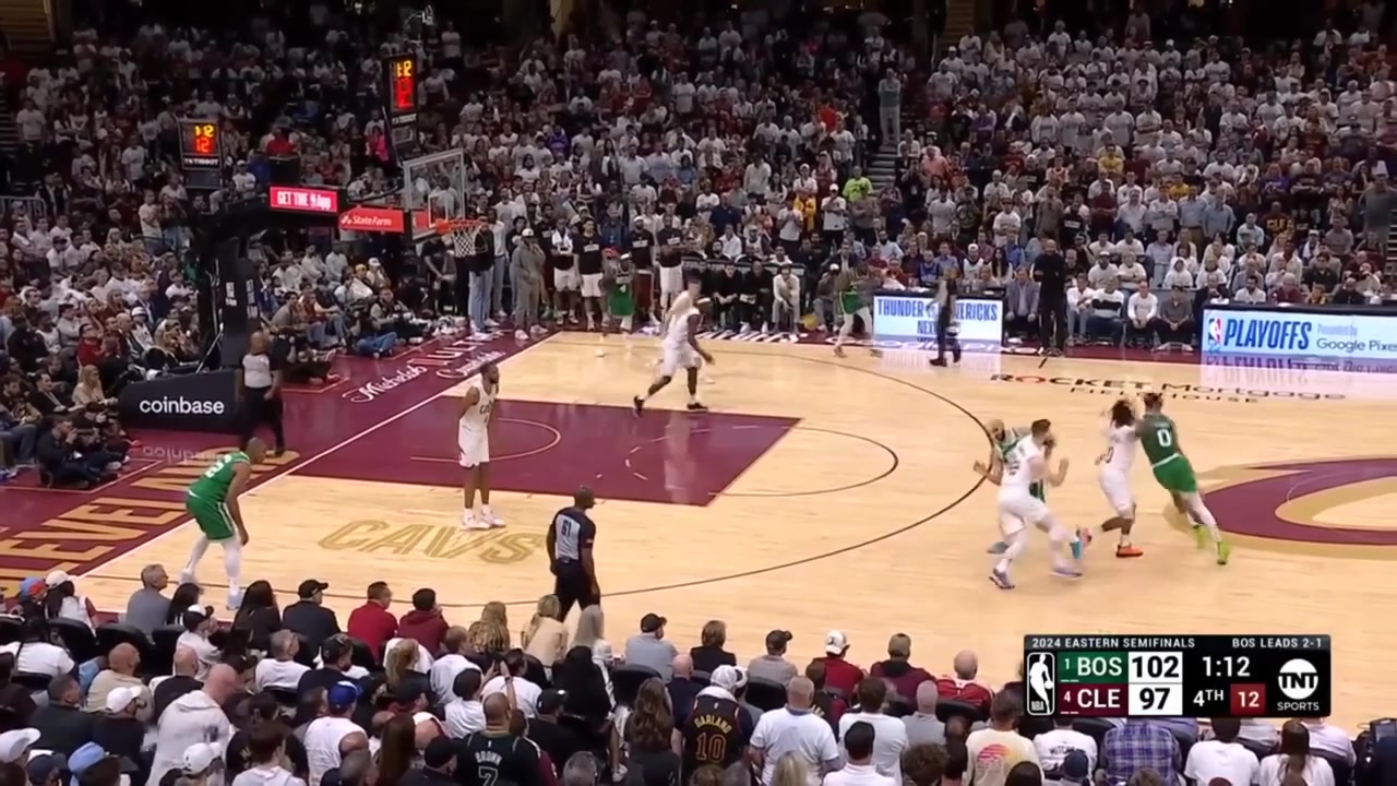 2 minutes and 32 seconds of Jayson Tatum assaultinginjuring Jaylen Brown