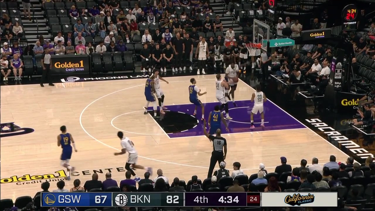Ben Saraf hits the triple then scores the layup off the beautiful dribble move and finds Tyler Bilodeau for the corner 3 - fifth triple of the night